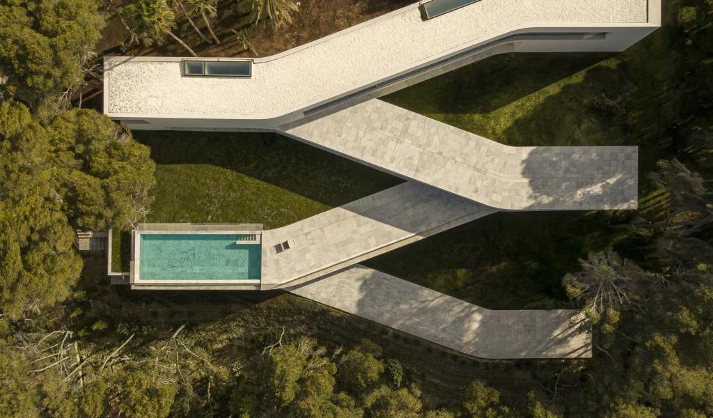 Casa Sabater in Spain by Fran Silvestre Arquitectos, photographed by Fernando Guerra